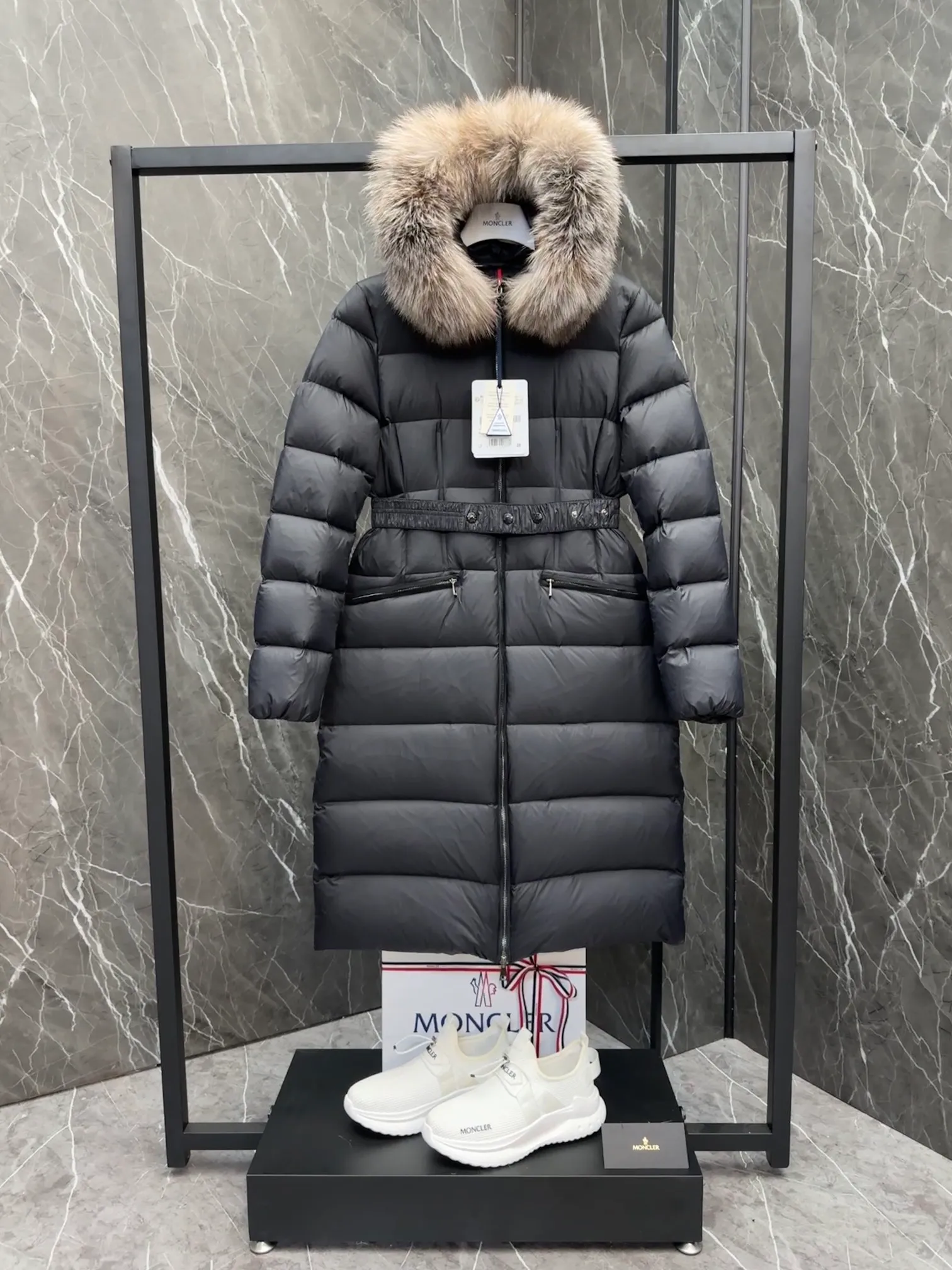 Moncler Boedic .(Classic ) . Boedic ， 。 Boedic ， 。 ， 。 • lounge saison •Longue saison • • • • • • Size : 1-4 .